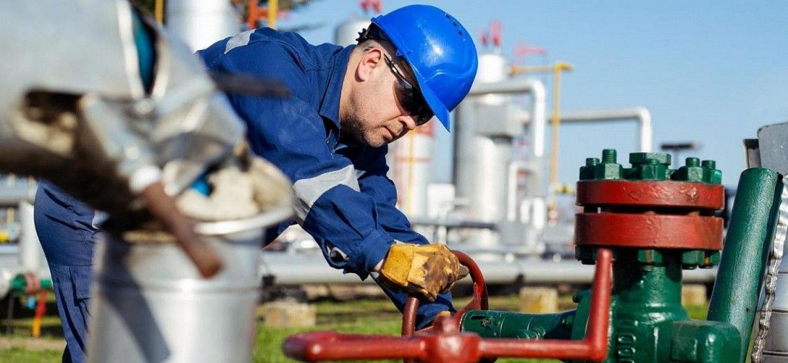 Оператор по добыче нефти и газа